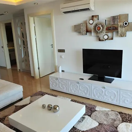 Luxurious Home With Jacuzzi And Magnificent Sea View Near Beach In Antalya كوناكلي